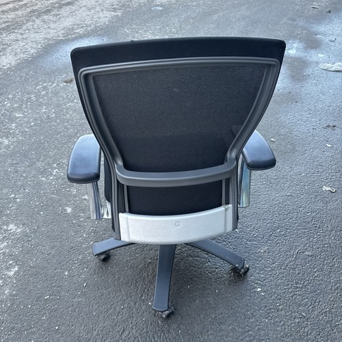 Knoll life task - life, chair