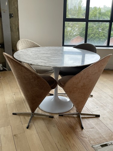 Saarinen marble tulip - saarinen,